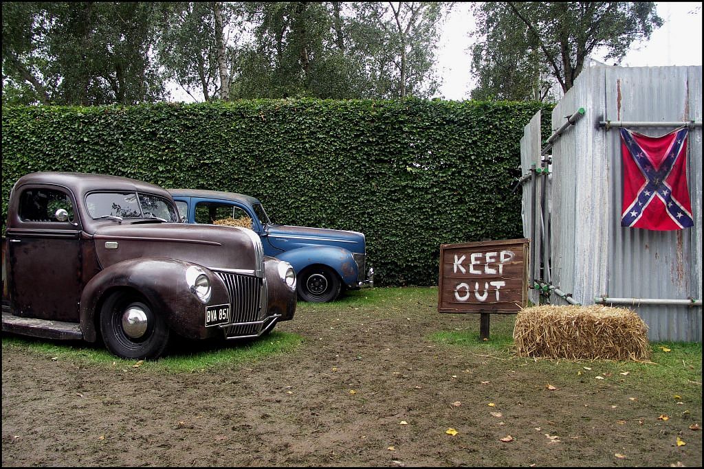arrangement of american vehicles